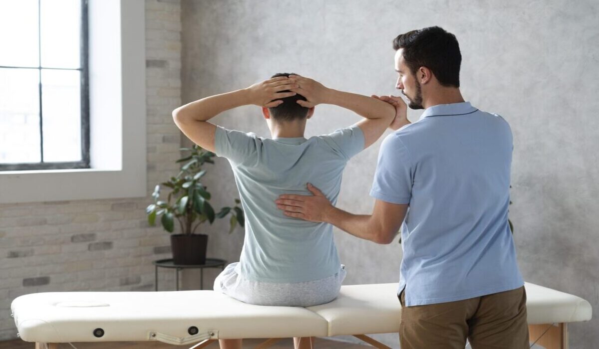 How a Physiotherapist Can Help with Office-Related Body Strain